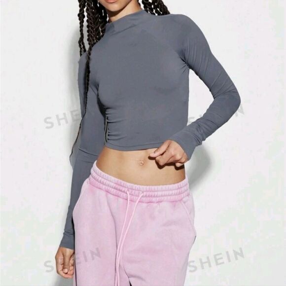 SUMWON WOMEN Raglan Mock Neck Slim Fit Sleeve Crop Top SHEIN NWOT - Picture 1 of 3